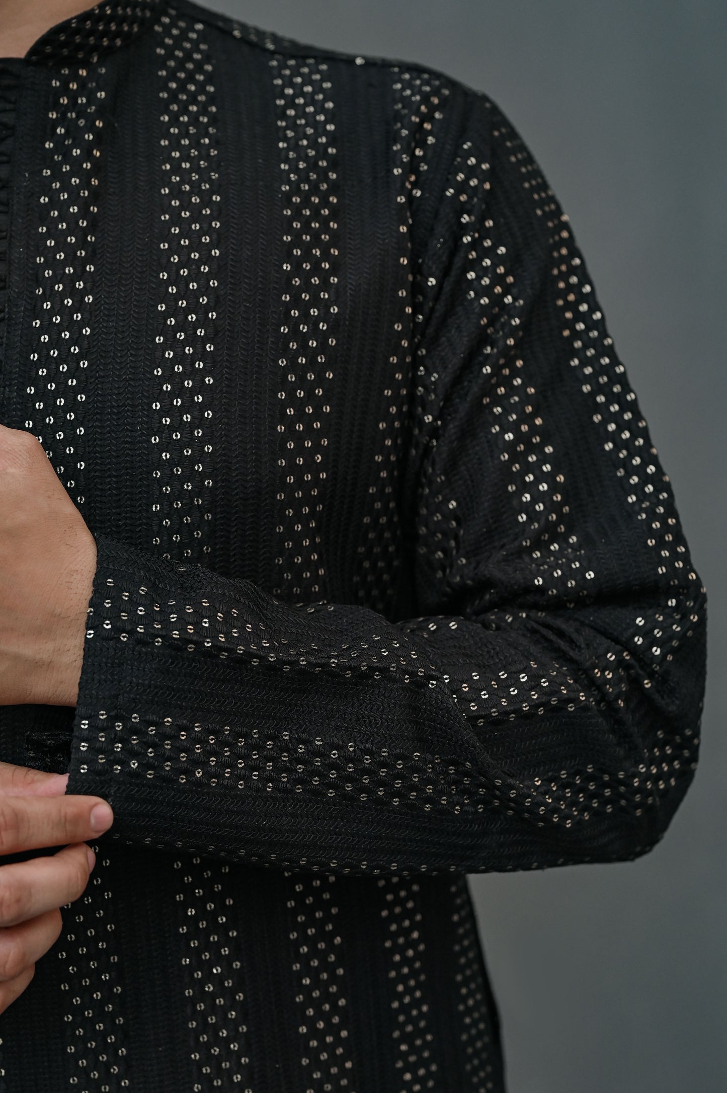 Raheel Qadir – Black Embroidered Kurta Pajama