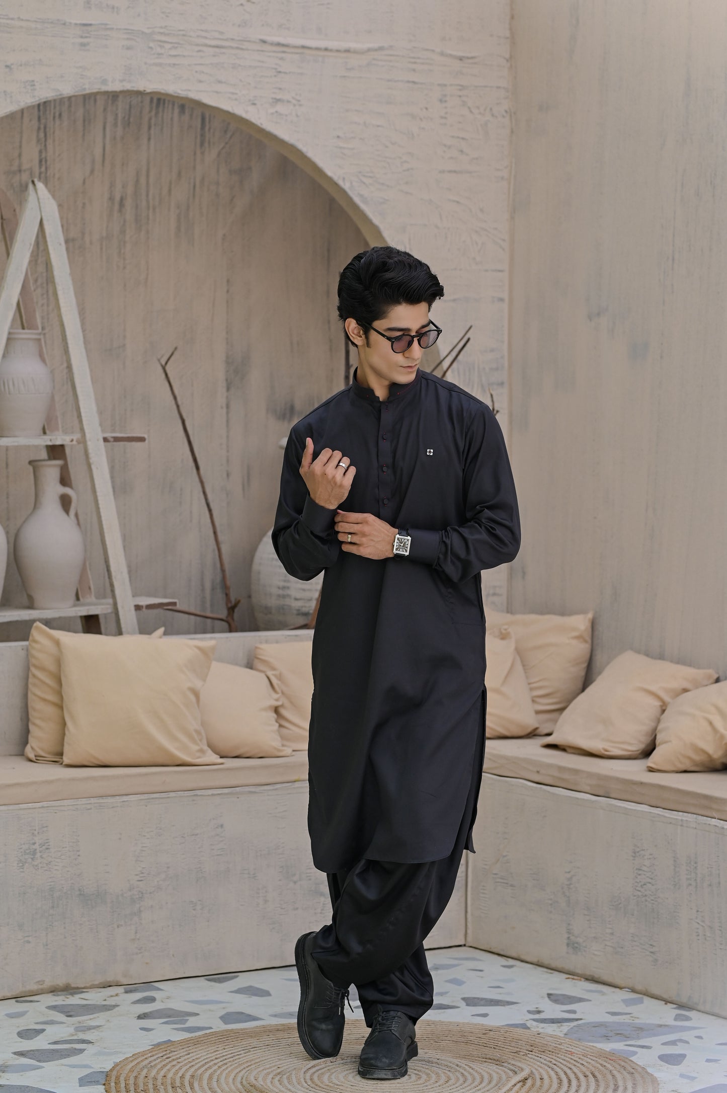 Raheel Qadir – Black Shalwar Kameez