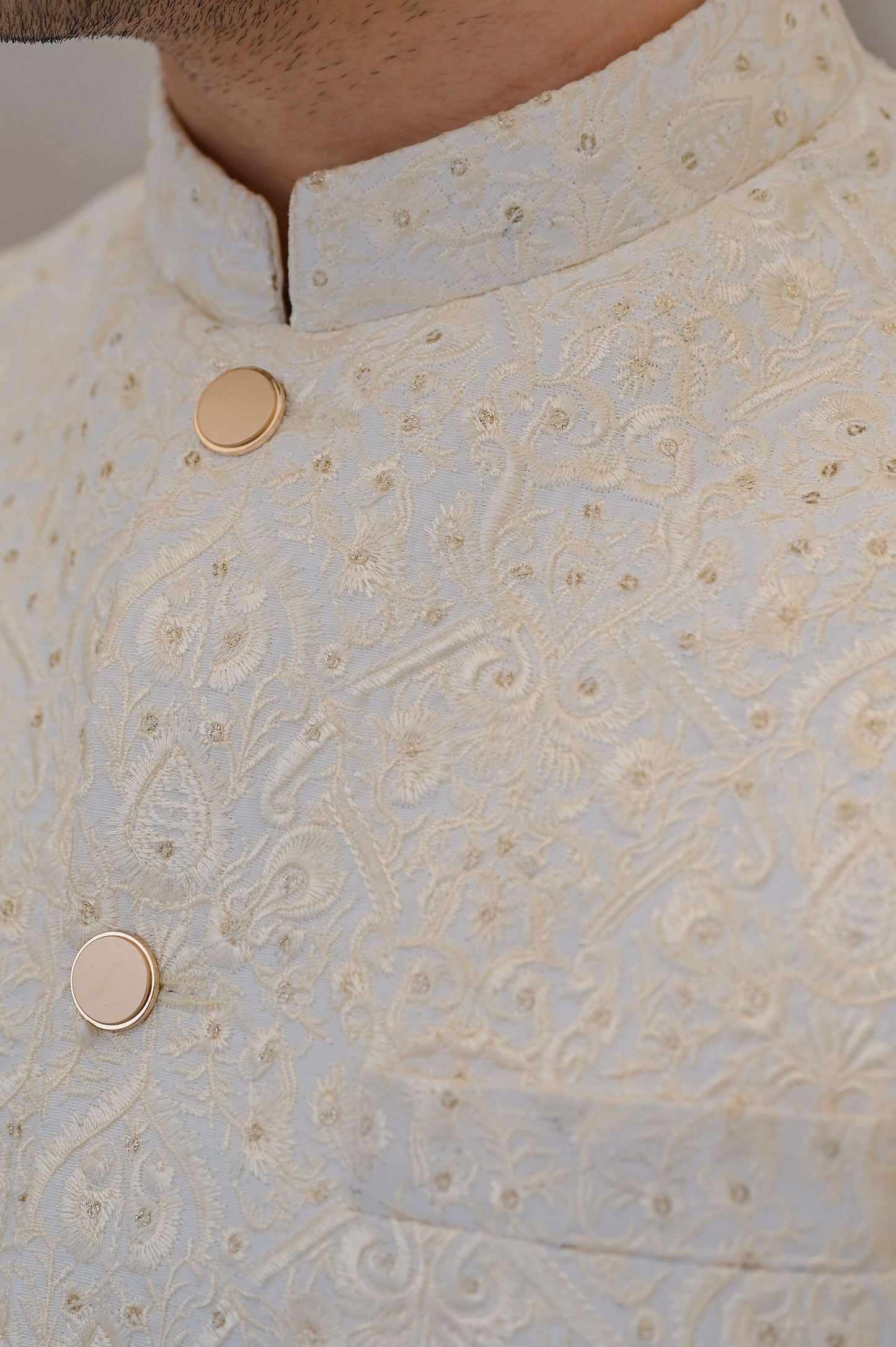 Raheel Qadir – Off-White Cotton Silk Kurta Pajama with Cream Embroidered Waistcoat