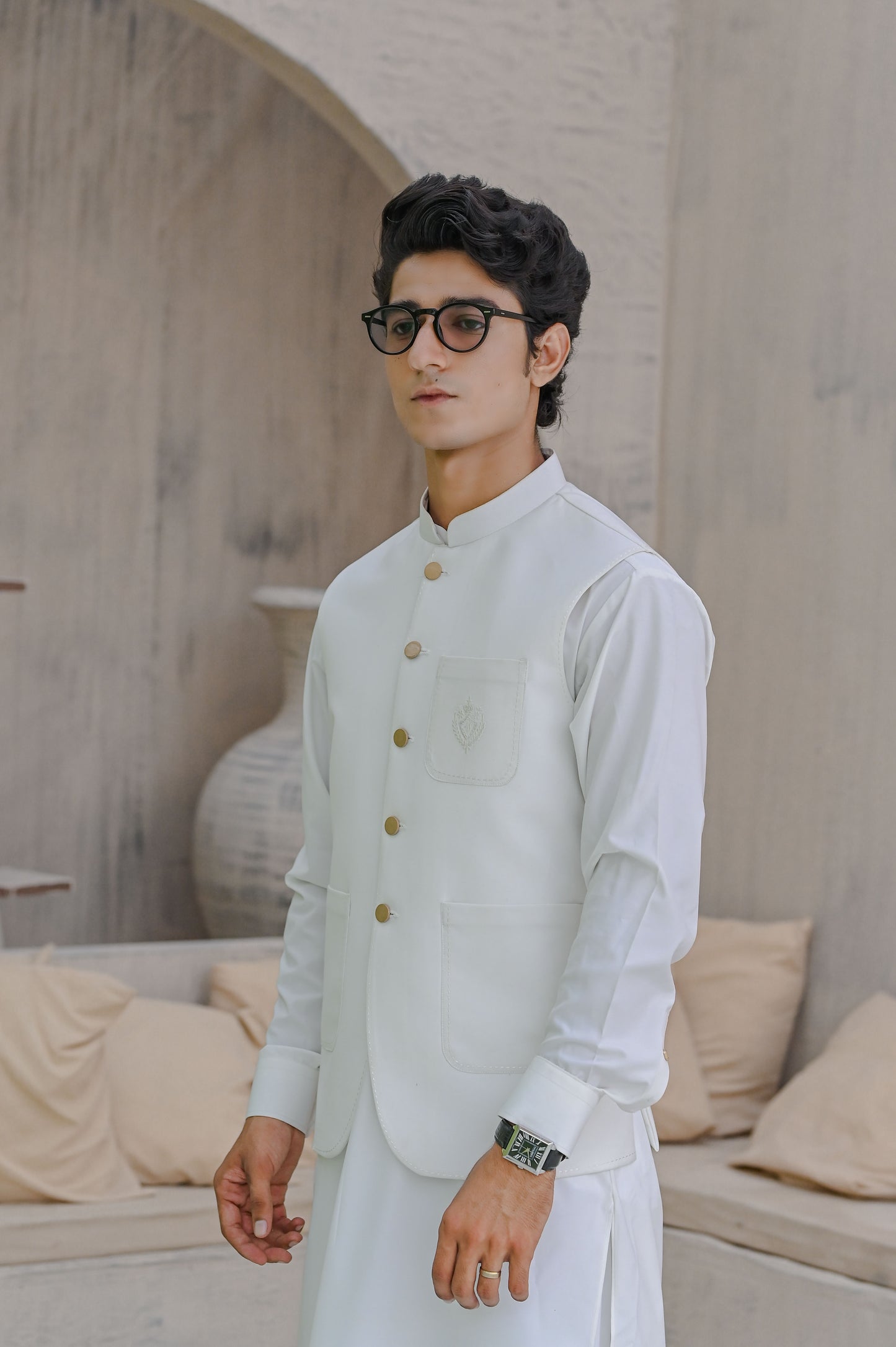 Raheel Qadir – Off White Waist Coat