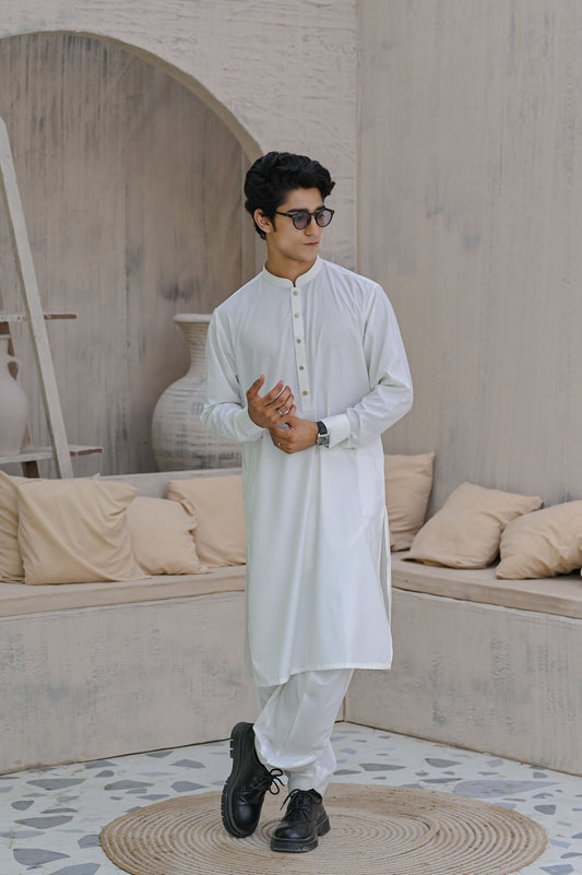 Raheel Qadir – Off White Shalwar Kameez