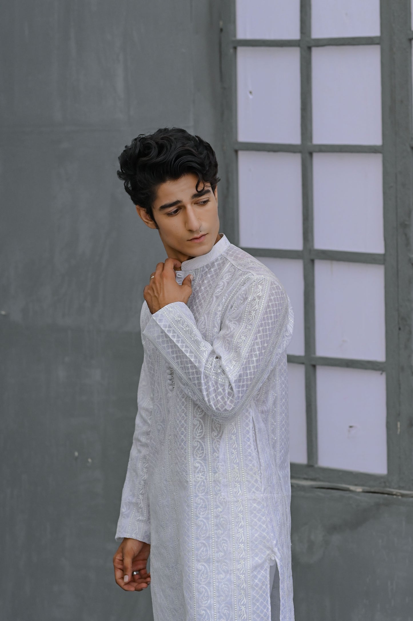 Raheel Qadir – White Embroidered Kurta Pajama