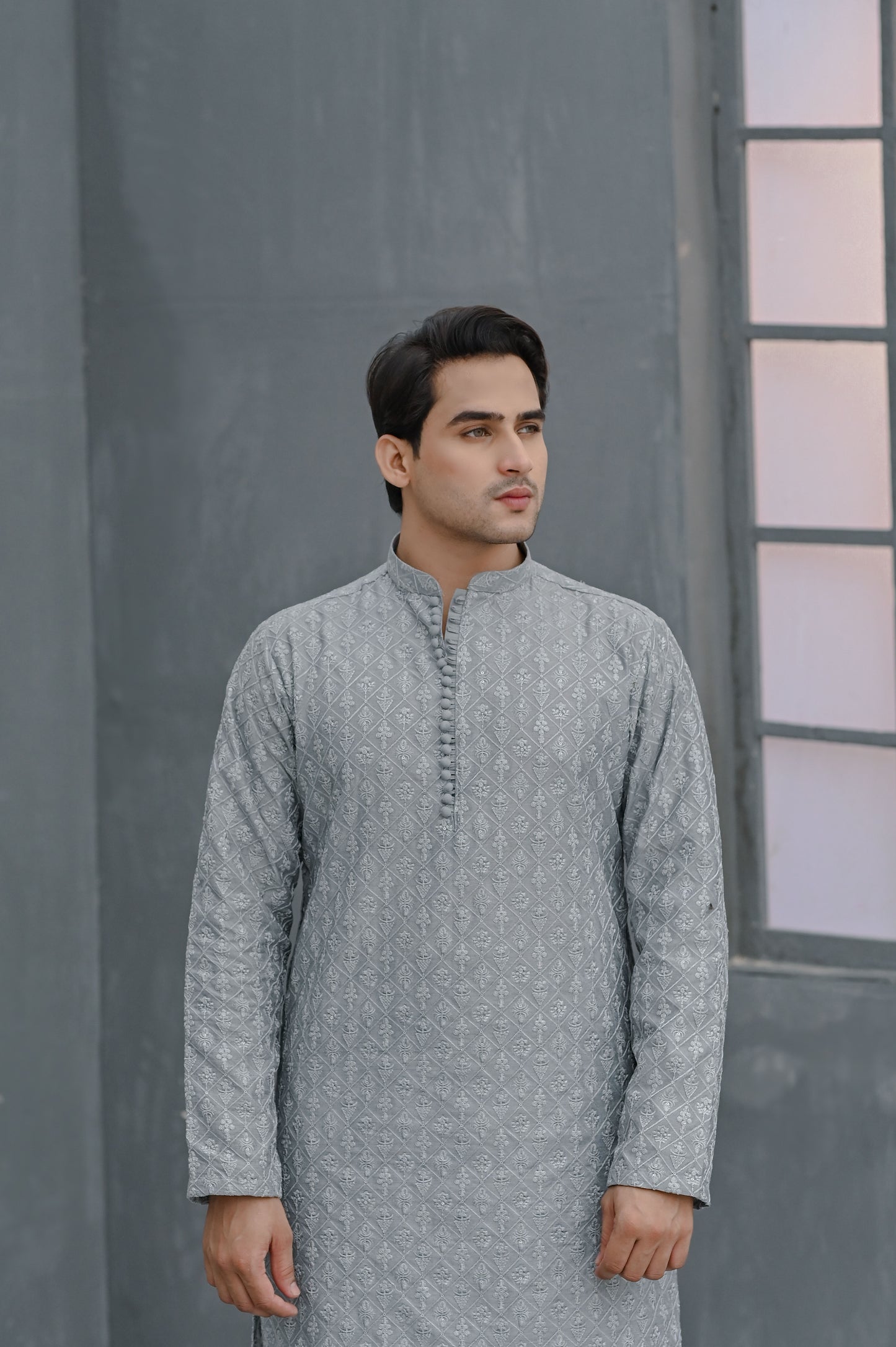 Raheel Qadir – Gray Embroidered Kurta Pajama