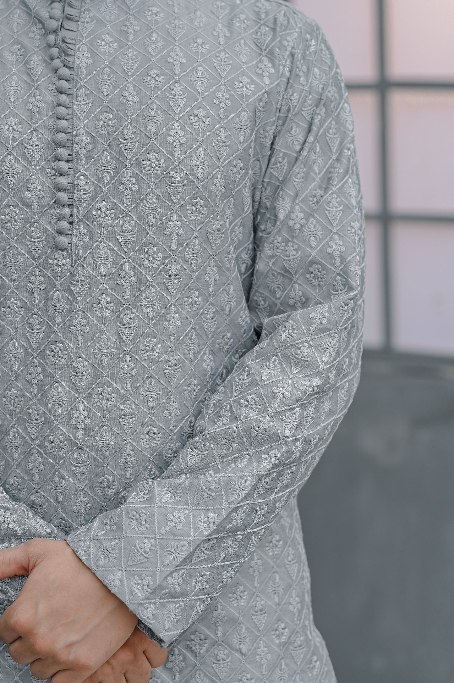 Raheel Qadir – Gray Embroidered Kurta Pajama