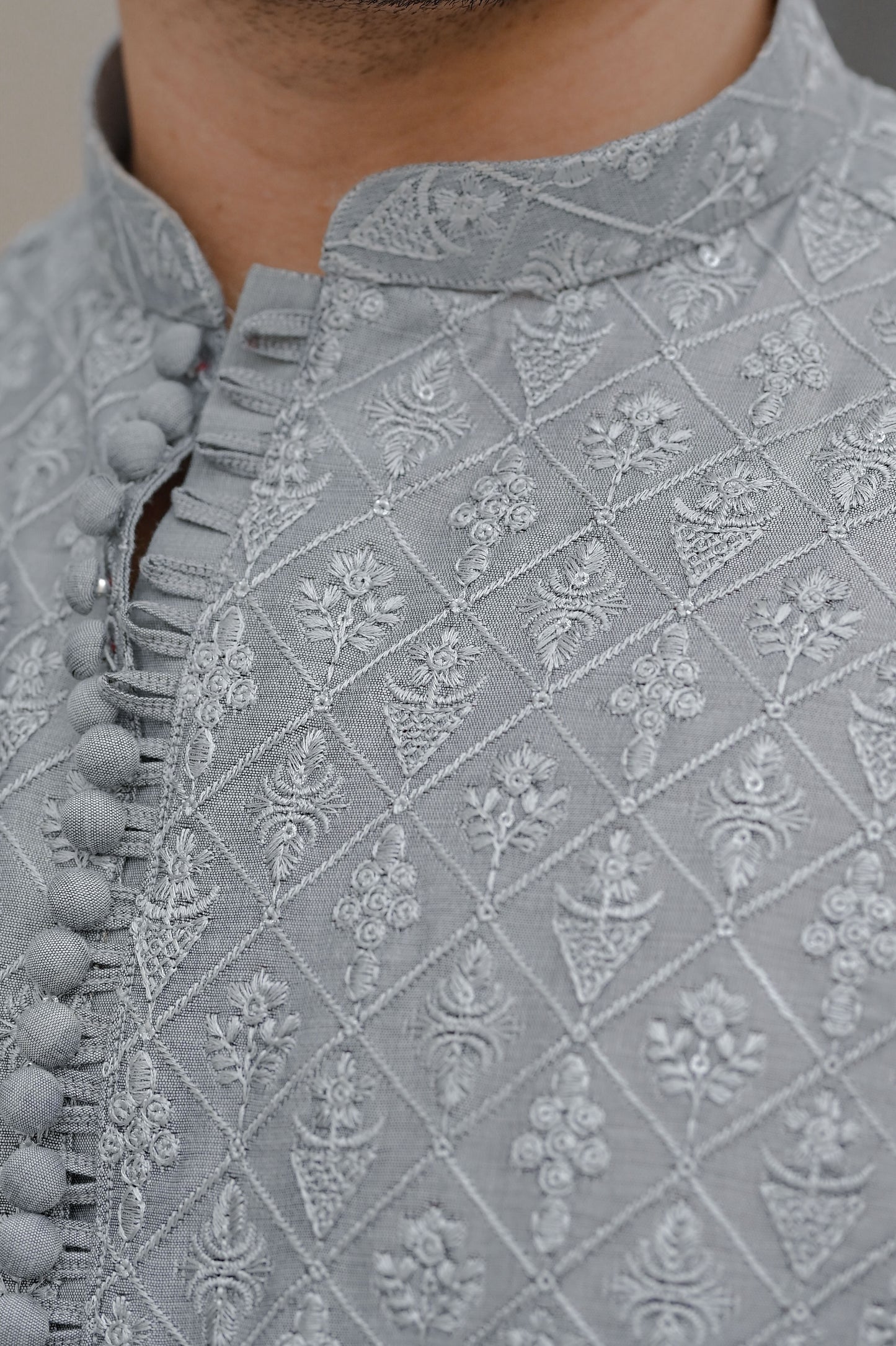 Raheel Qadir – Gray Embroidered Kurta Pajama