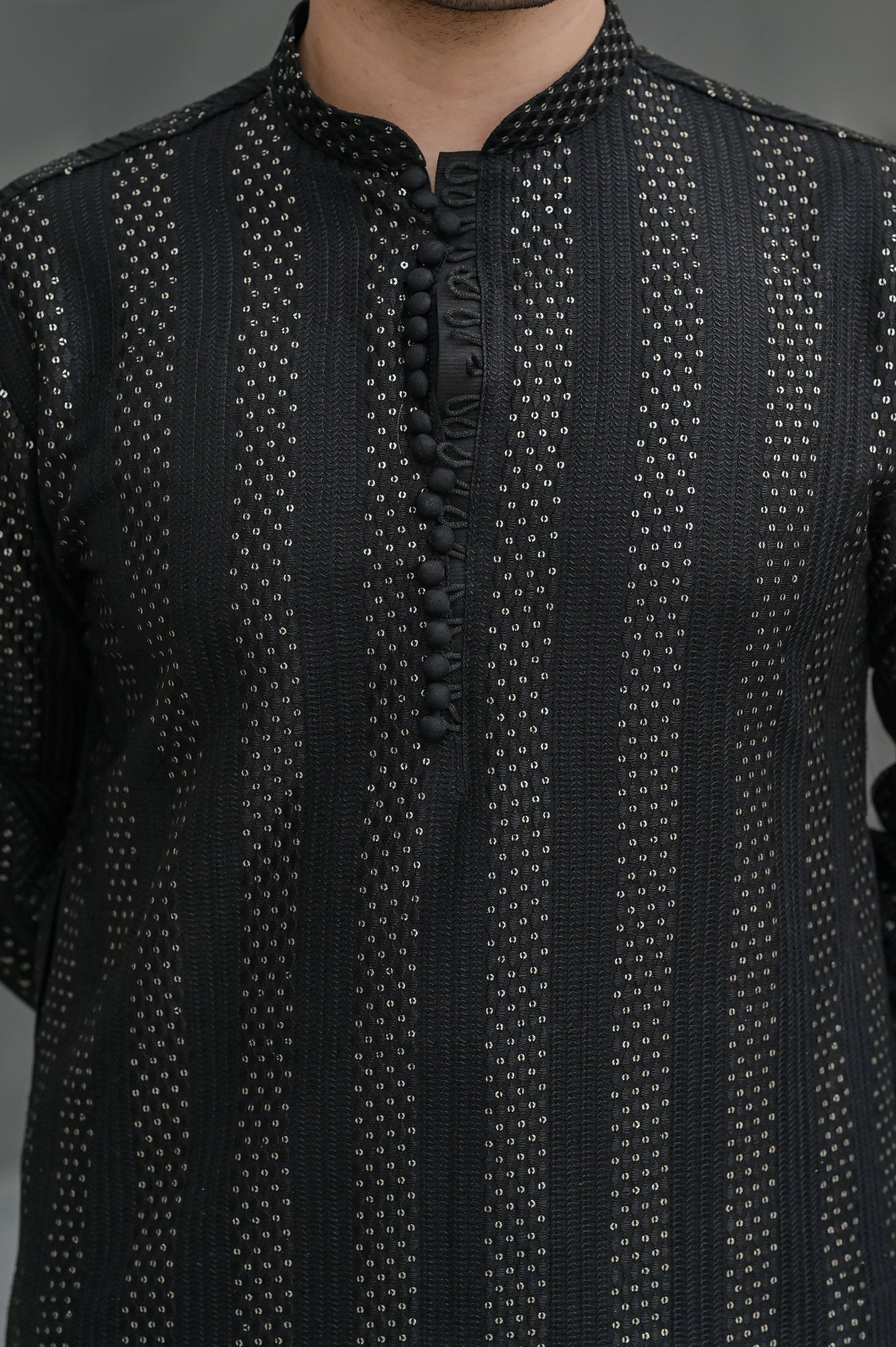 Raheel Qadir – Black Embroidered Kurta Pajama