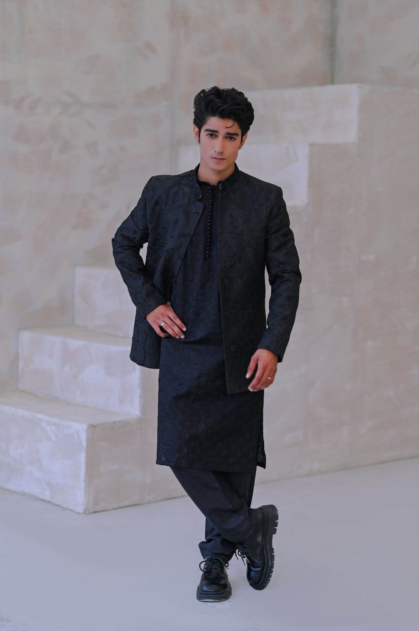 Raheel Qadir – Black Kurta Pajama with Embroidered Prince Coat