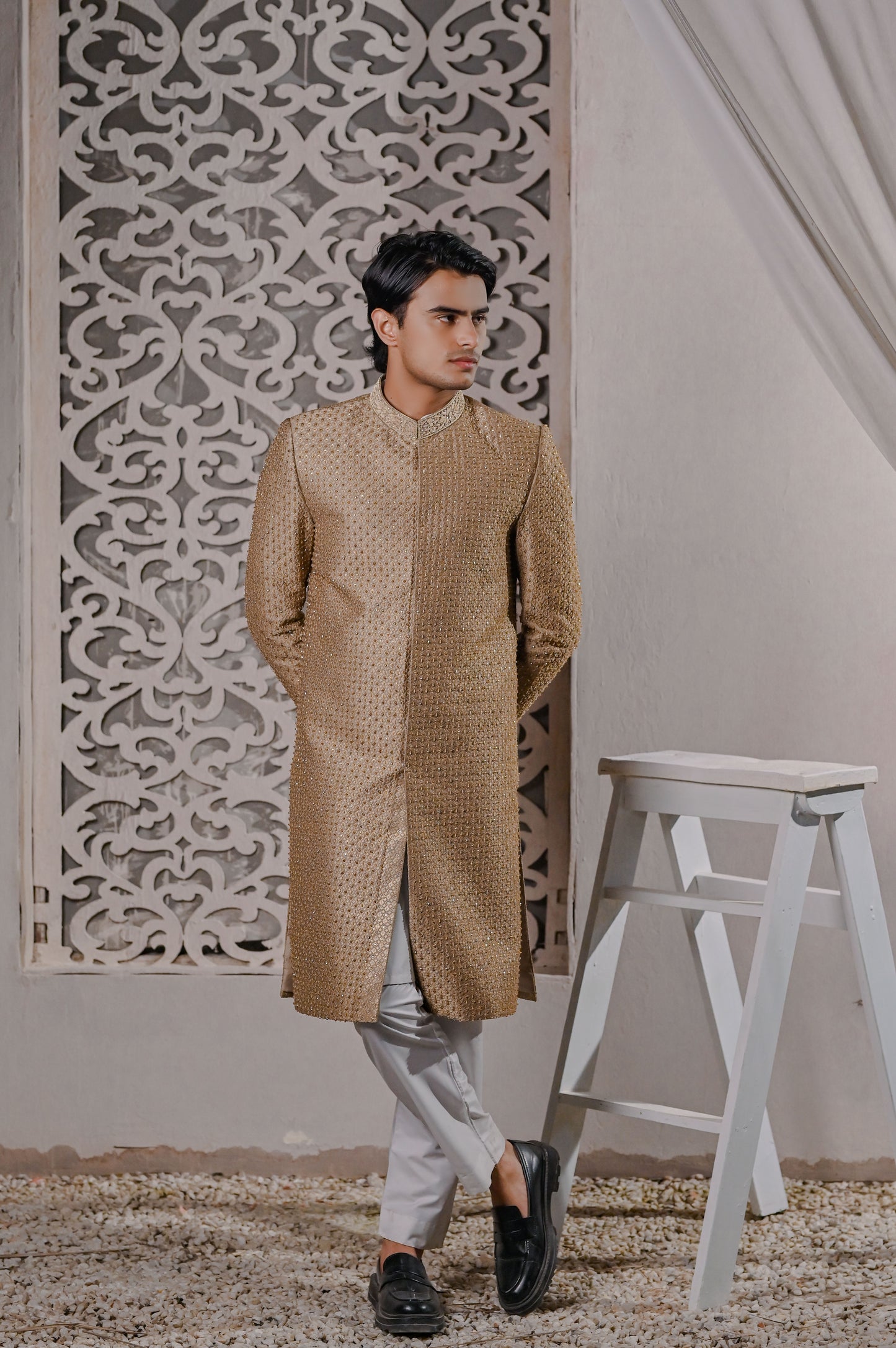 Raheel Qadir – Golden Embroidered Sherwani