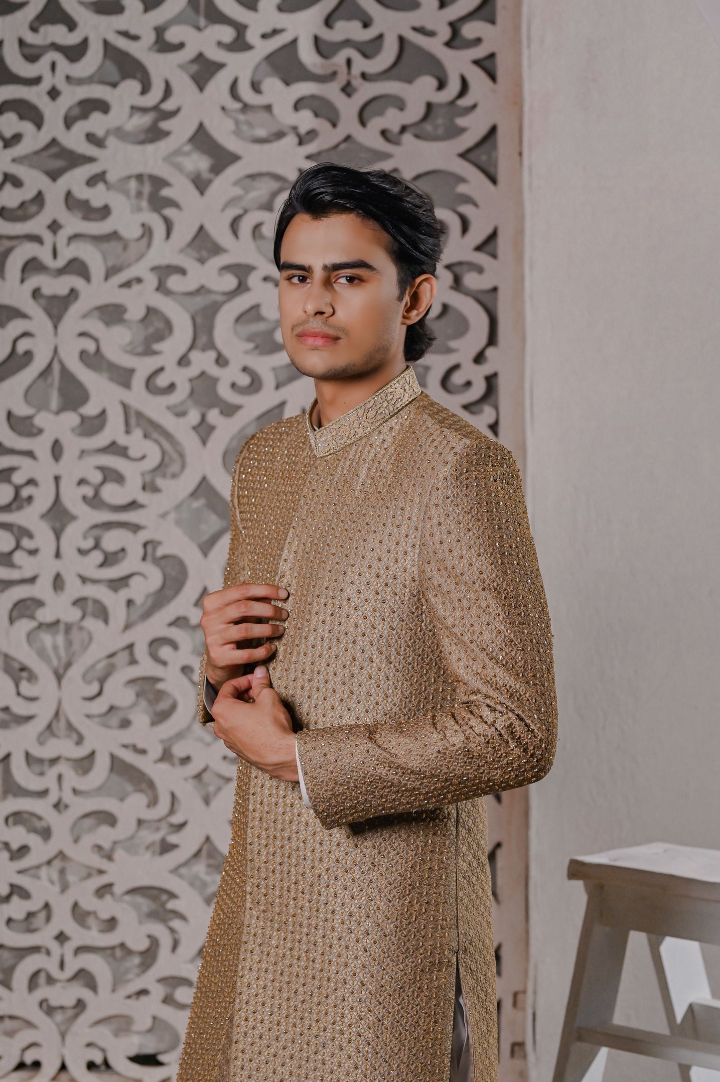 Raheel Qadir – Golden Embroidered Sherwani