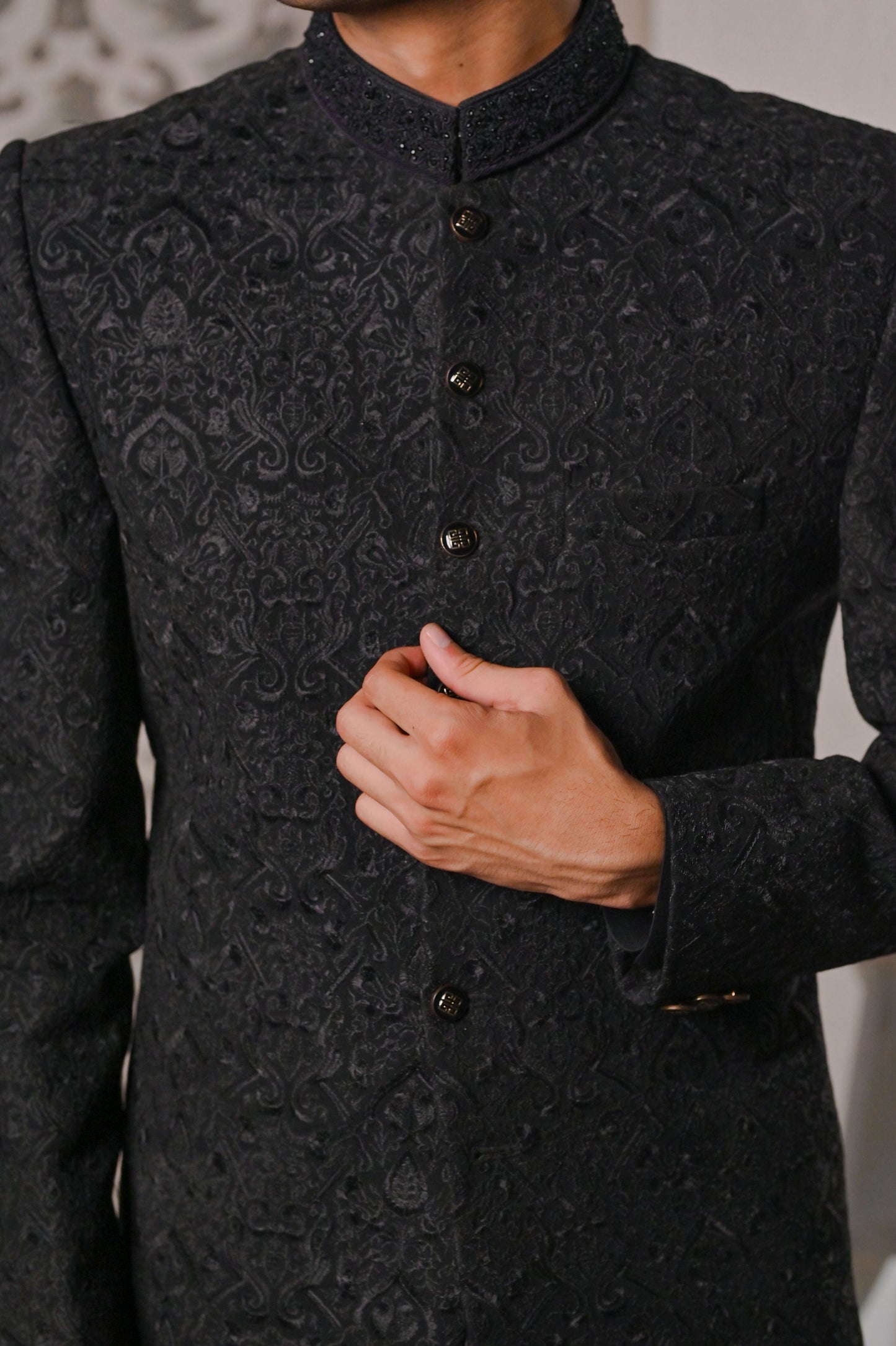 Raheel Qadir – Classic Black Sherwani