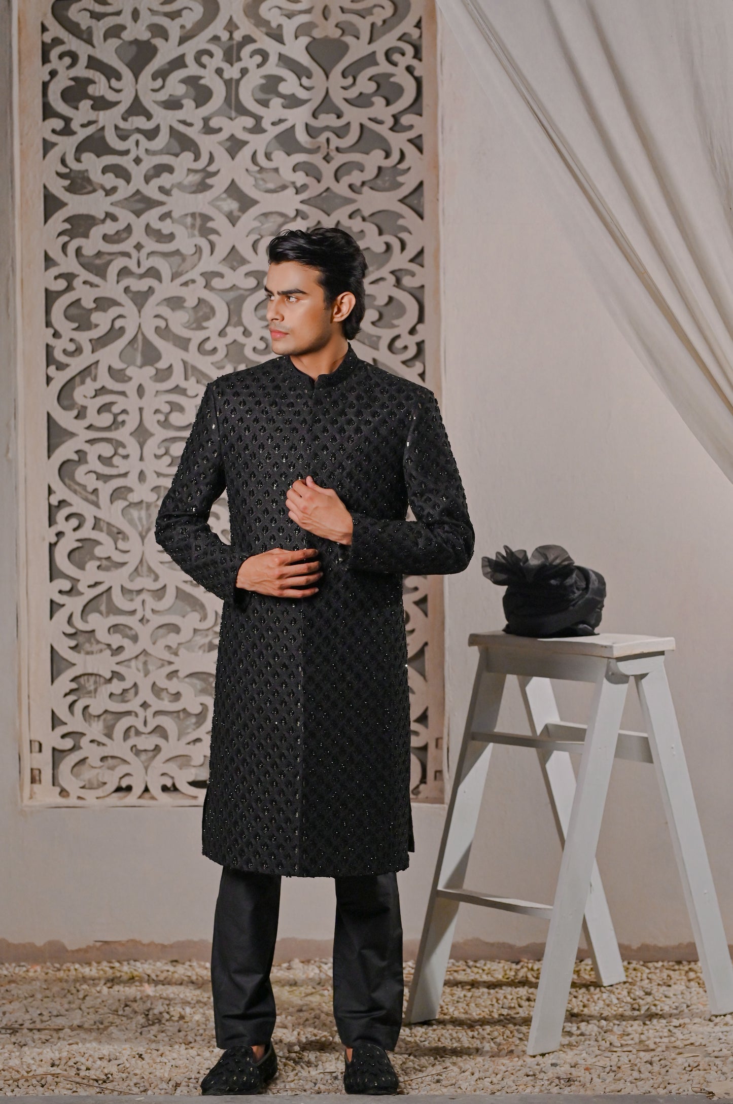 Raheel Qadir – Black Sherwani