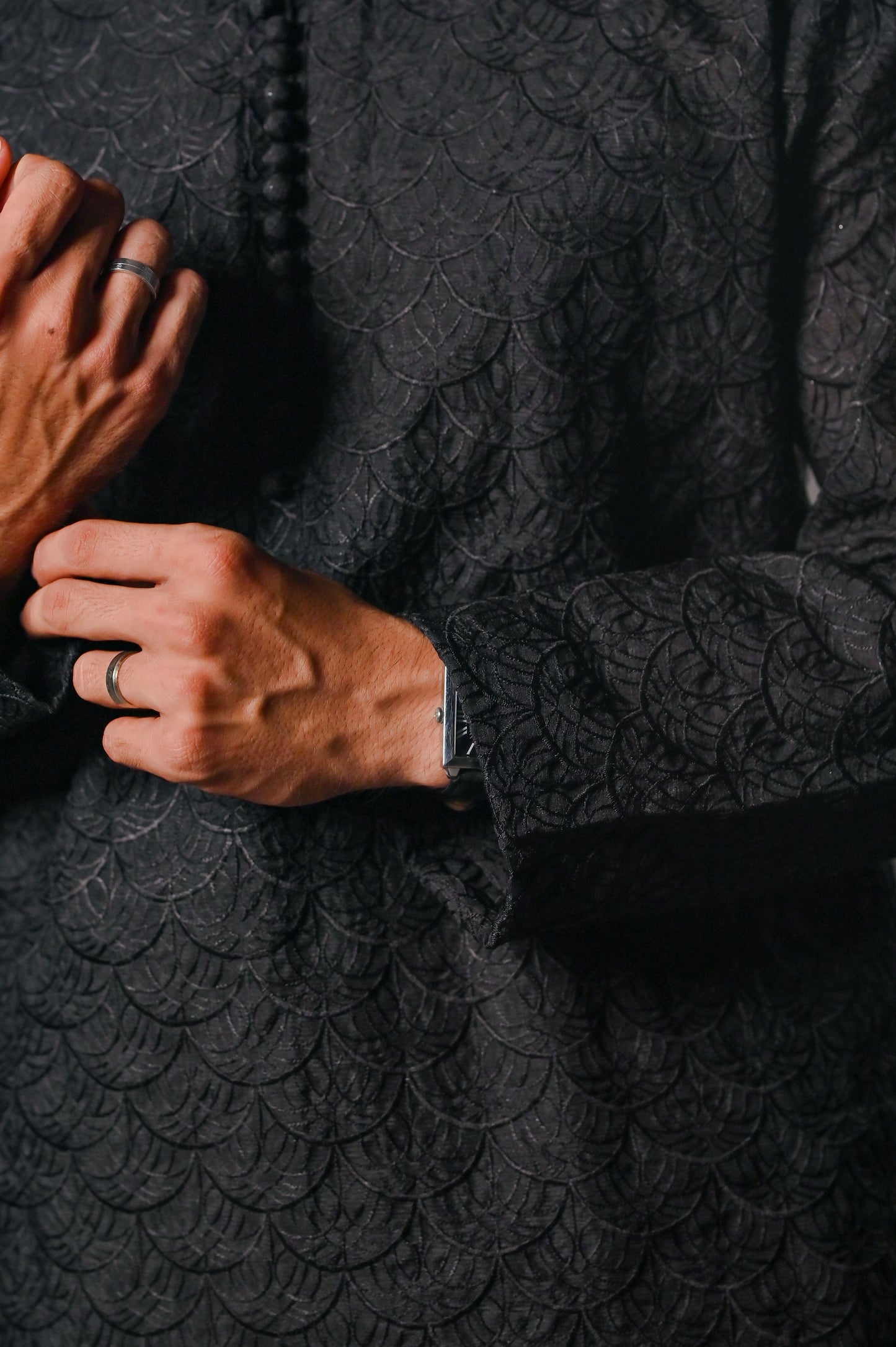 Raheel Qadir – Black Embroidered Kurta Pajama